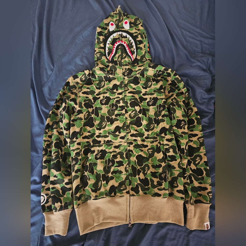 Bape A Bathing Ape Shark Full Zip Hoodie Green Beige Medium authentic new
